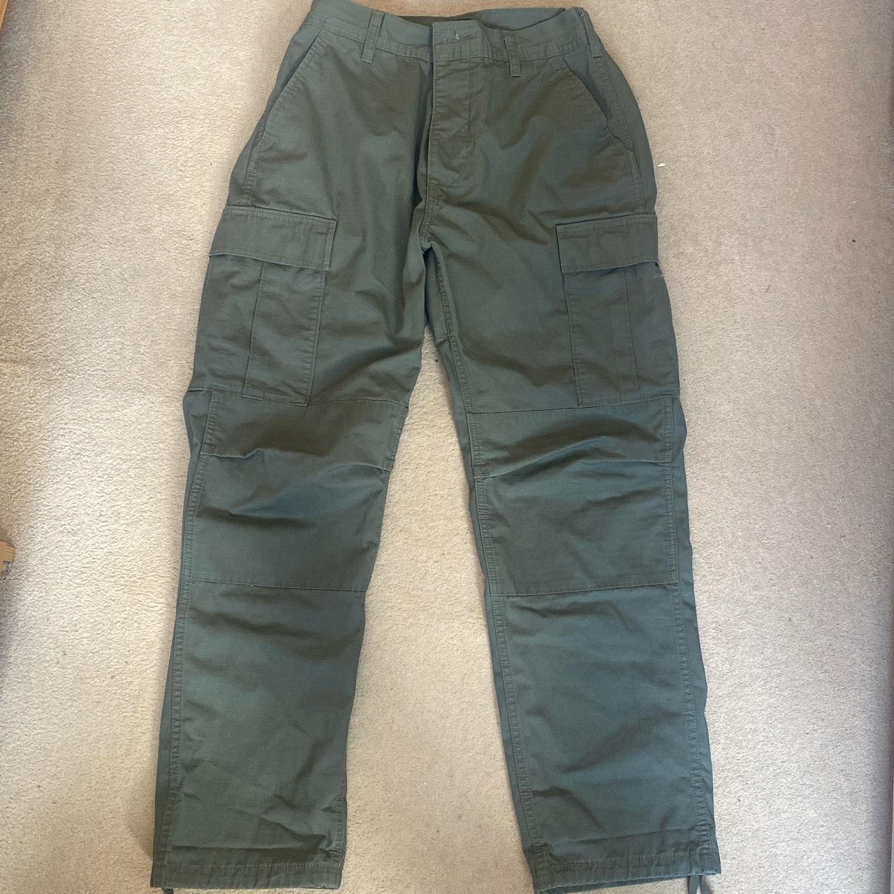 Levi’s green cargo pants Great condition Perfect... - Depop