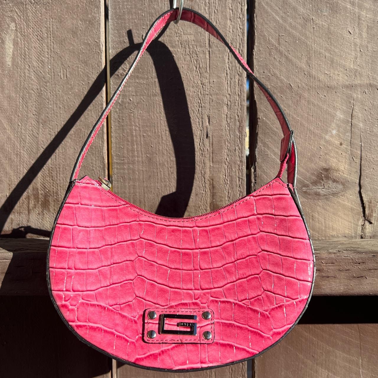 GUESS Women's Pink Shoulder Bags