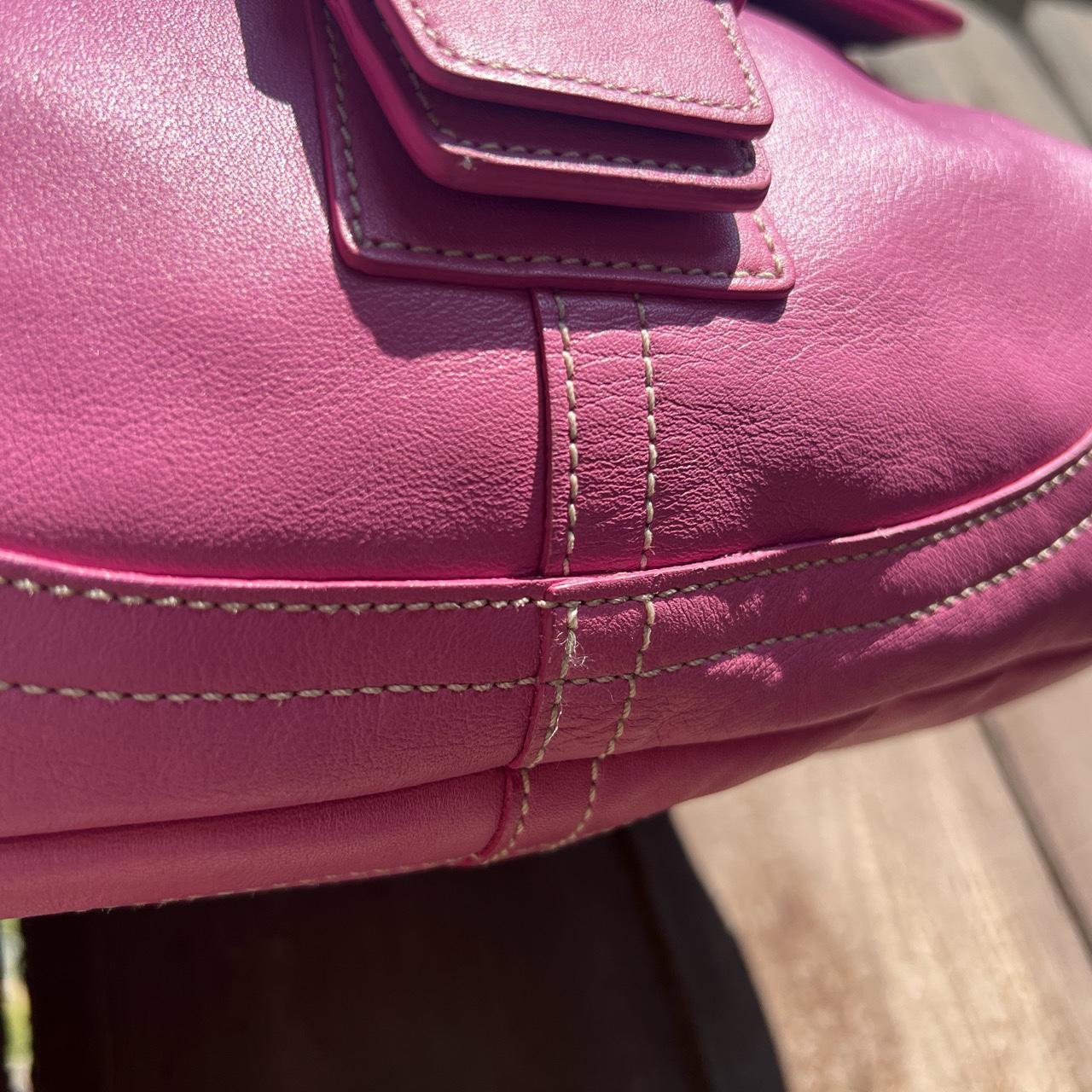 Coach vintage barbie pink nappa leather Y2K pochette shoulder