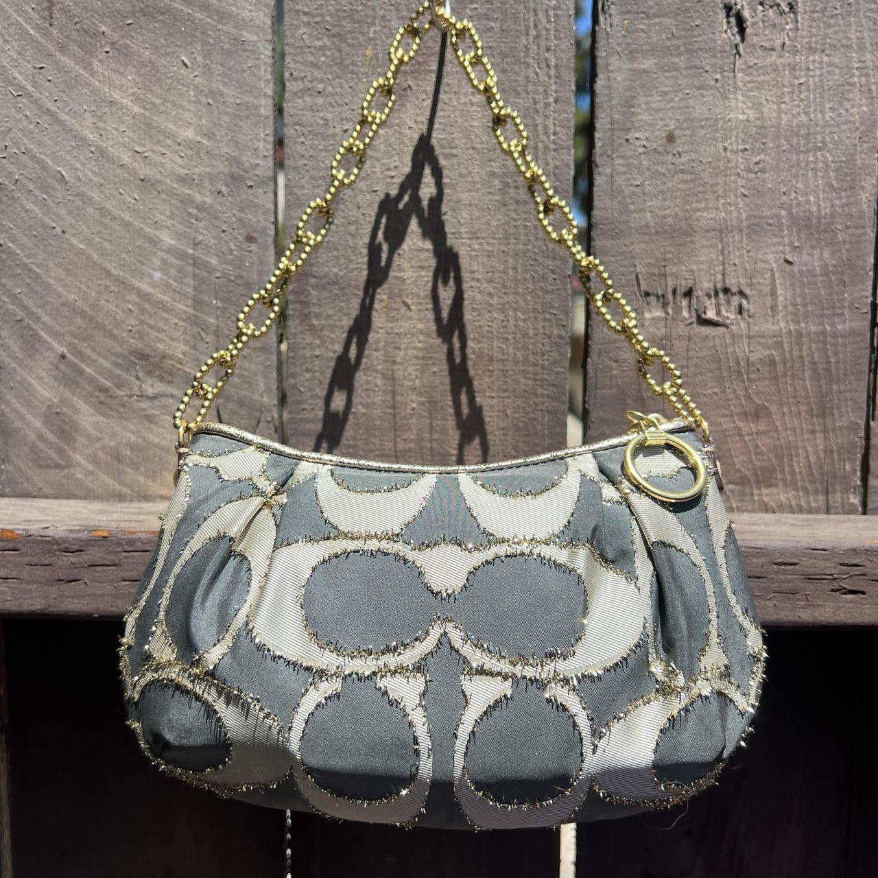 Coach vintage messenger turnlock crossbody bag light | Depop