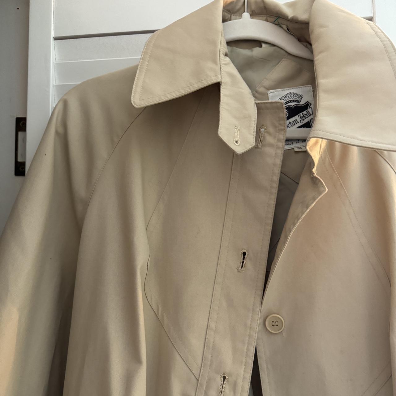 Women’s trench coat - Depop