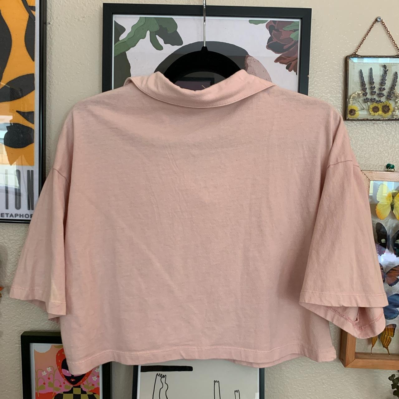 The cutest pale pink collared Wild Fable crop top