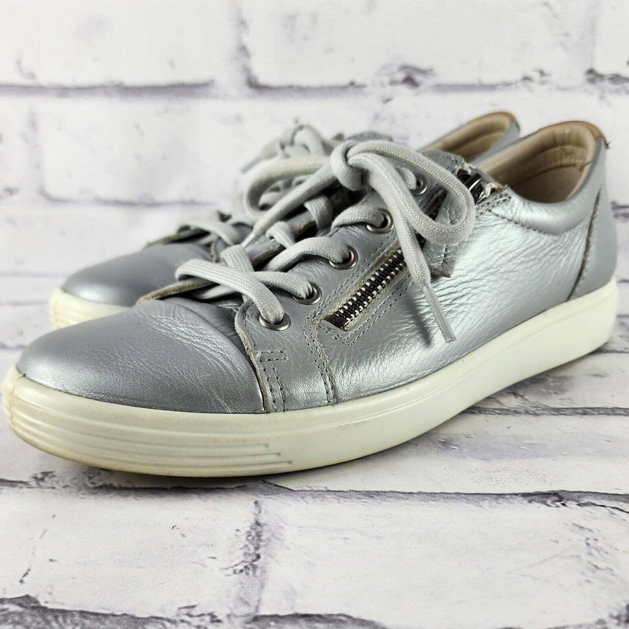 ecco silver sneakers