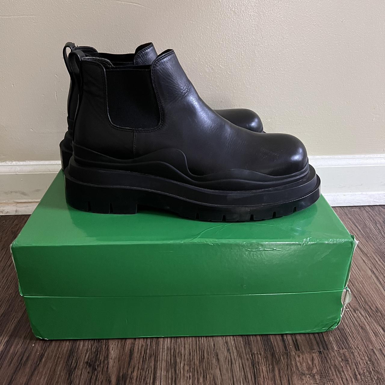 Bottega Veneta Men's Black Boots | Depop