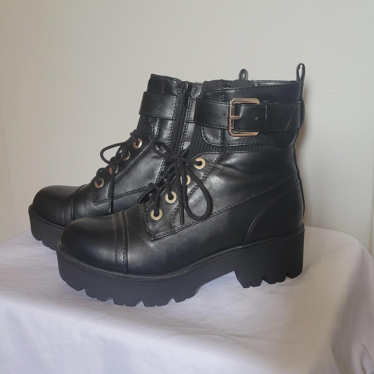 Soda on sale combat boots