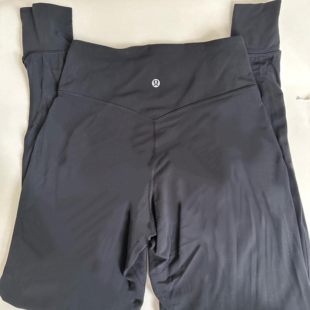 Lululemon Align Joggers in Black- Size 4, (there is