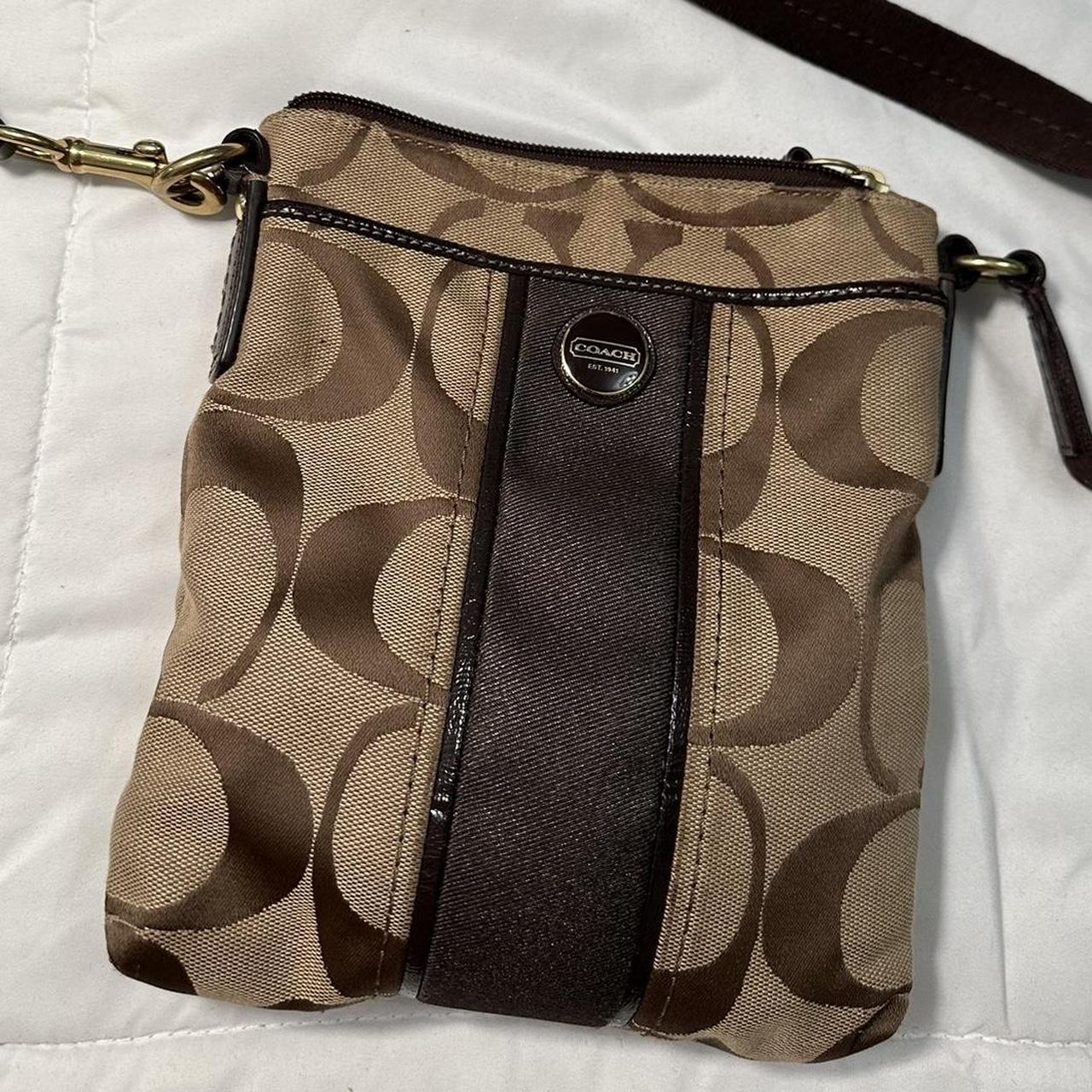 Authentic coach crossbody discount bag