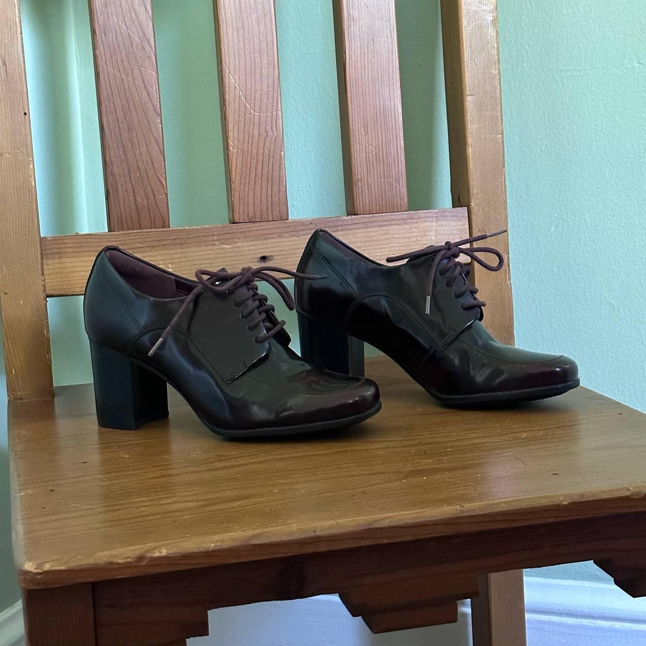 clarks oxford heels