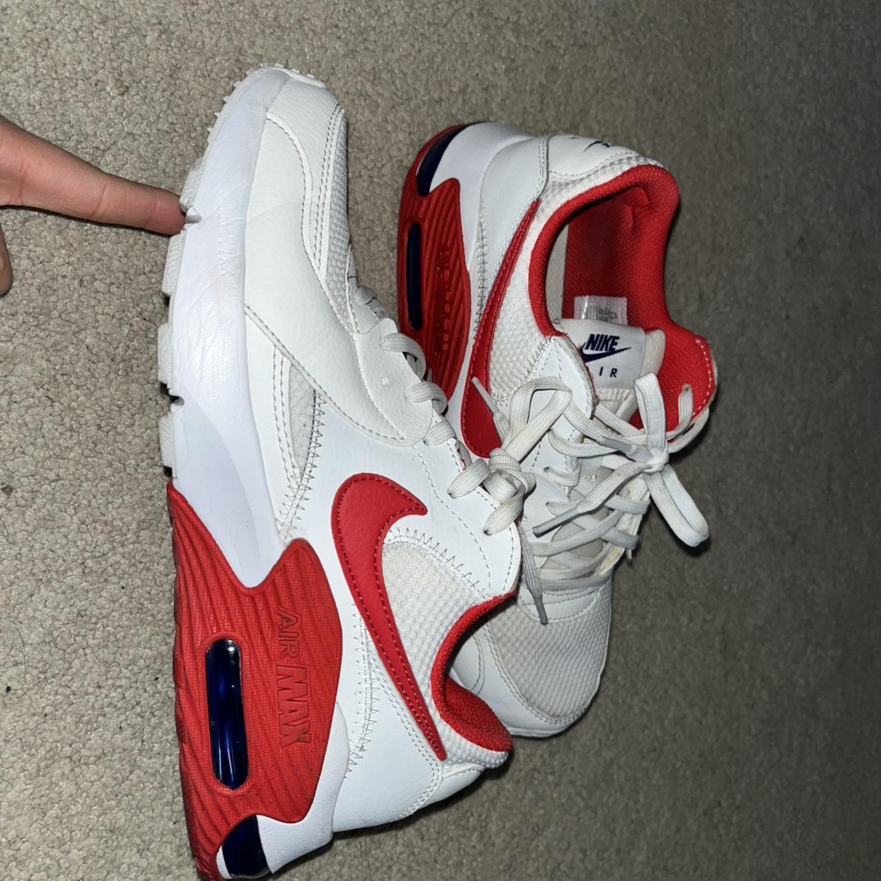 womens white nike with red swoosh