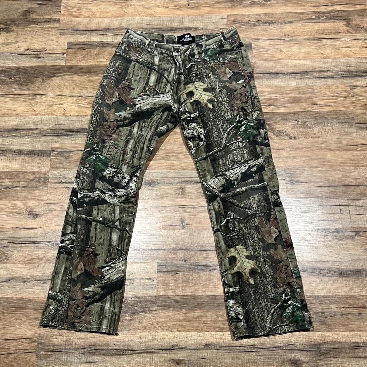 Camo mossy oak pants no flaws! - Depop