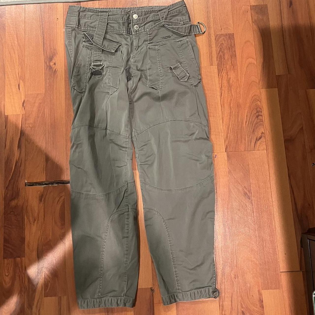 Grey y2k cargo pants with buckle pockets Size Waist... Depop