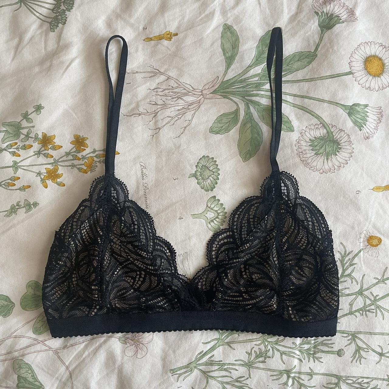 aritzia talula bralette ♥︎ gorgeous lace design ♥︎... - Depop