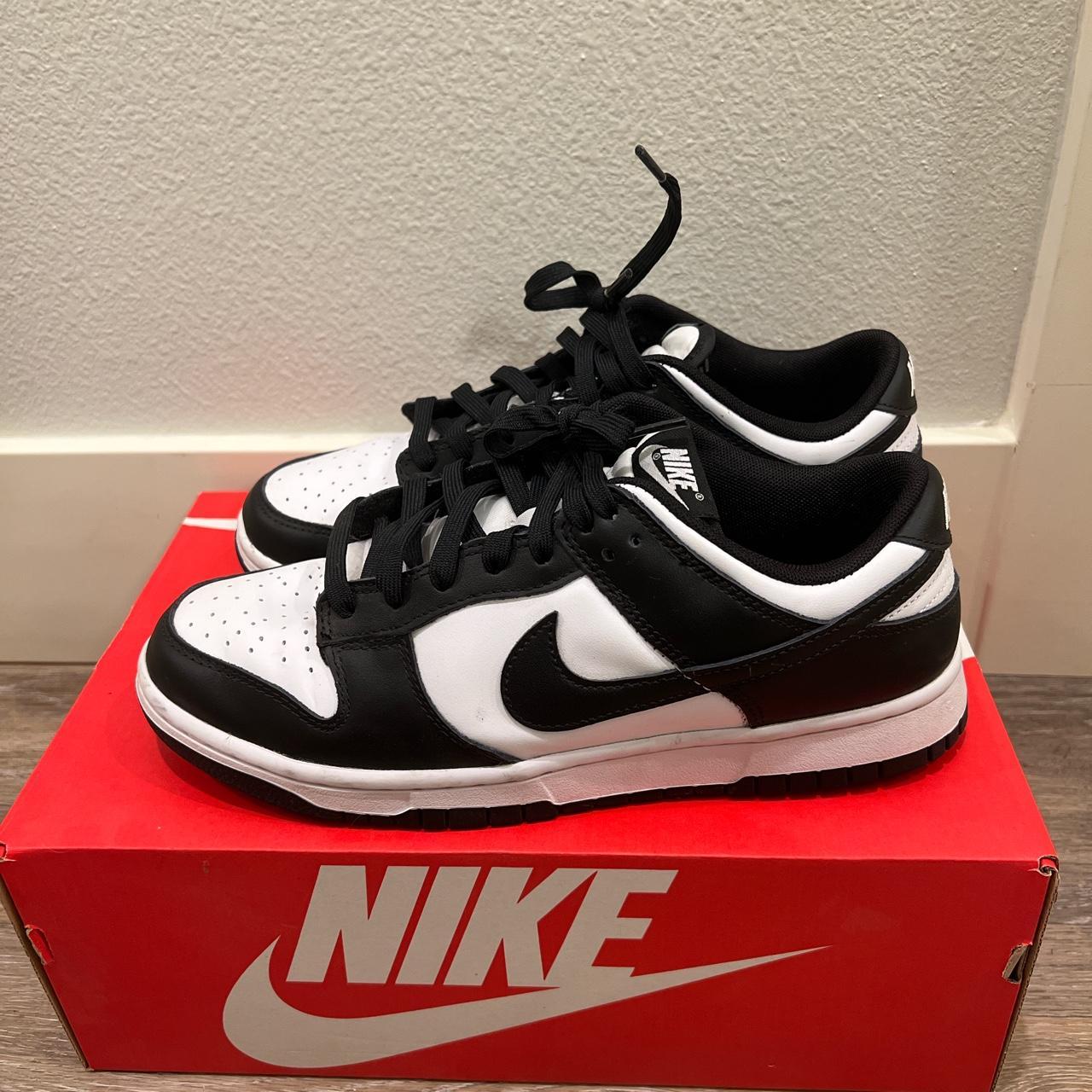 retro nike black and white