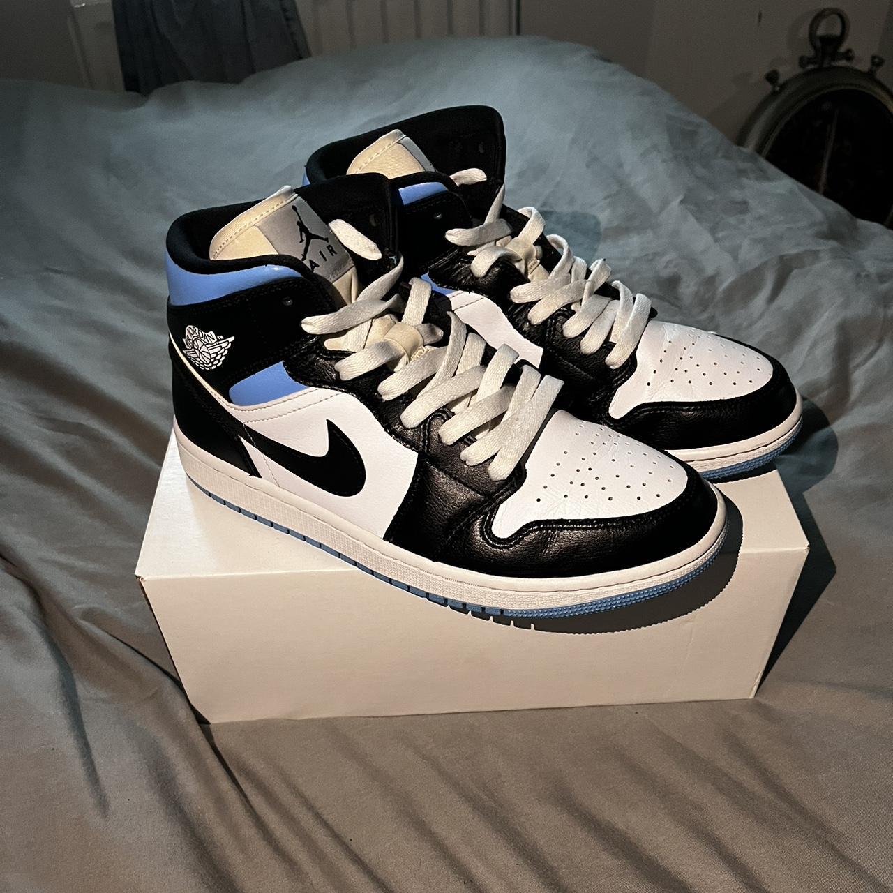 jordan one mid university black white