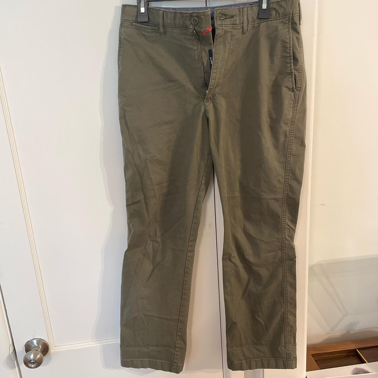 Cremieux Madison style chino pants