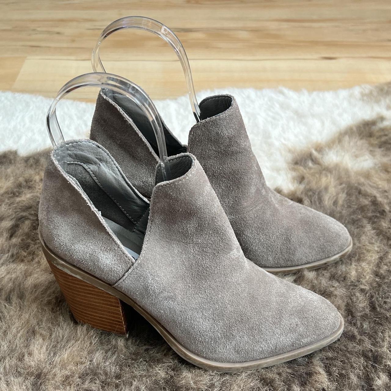 Aker bootie 2025 steve madden