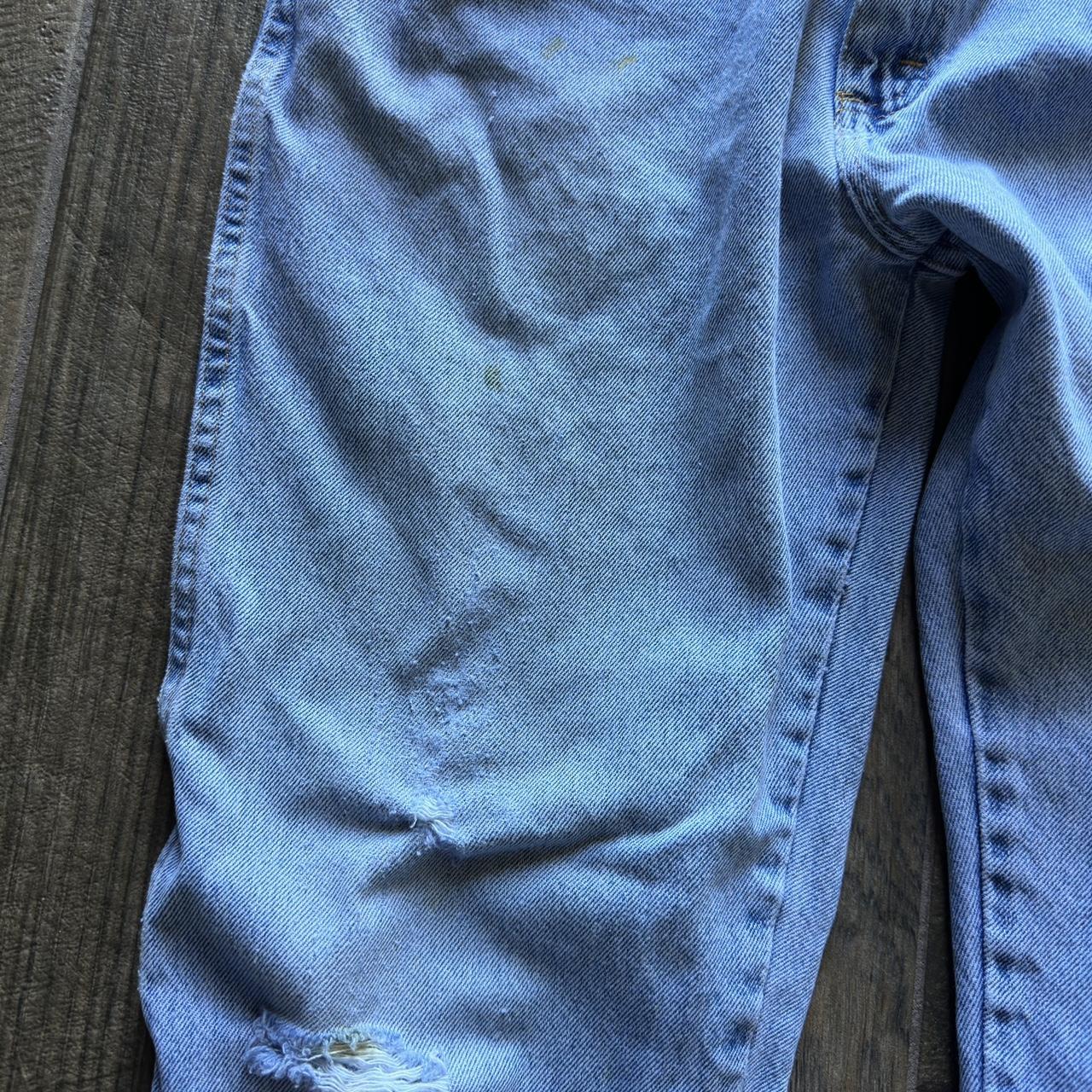 baggy relaxed wrangler dad jeans • these fit me... - Depop