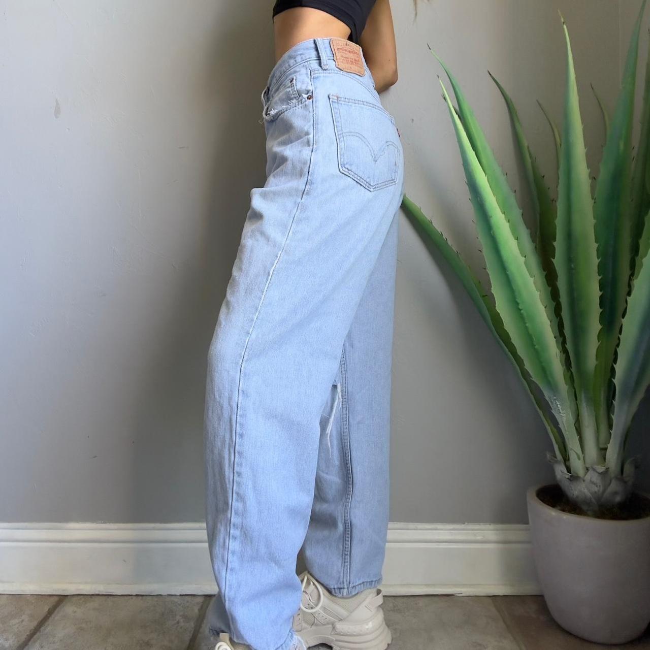 light wash baggy relaxed fit Levi’s • the PERFECT... - Depop