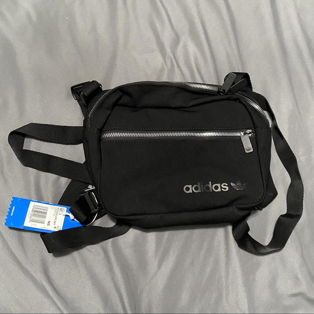 Adidas modern cheap airliner bag