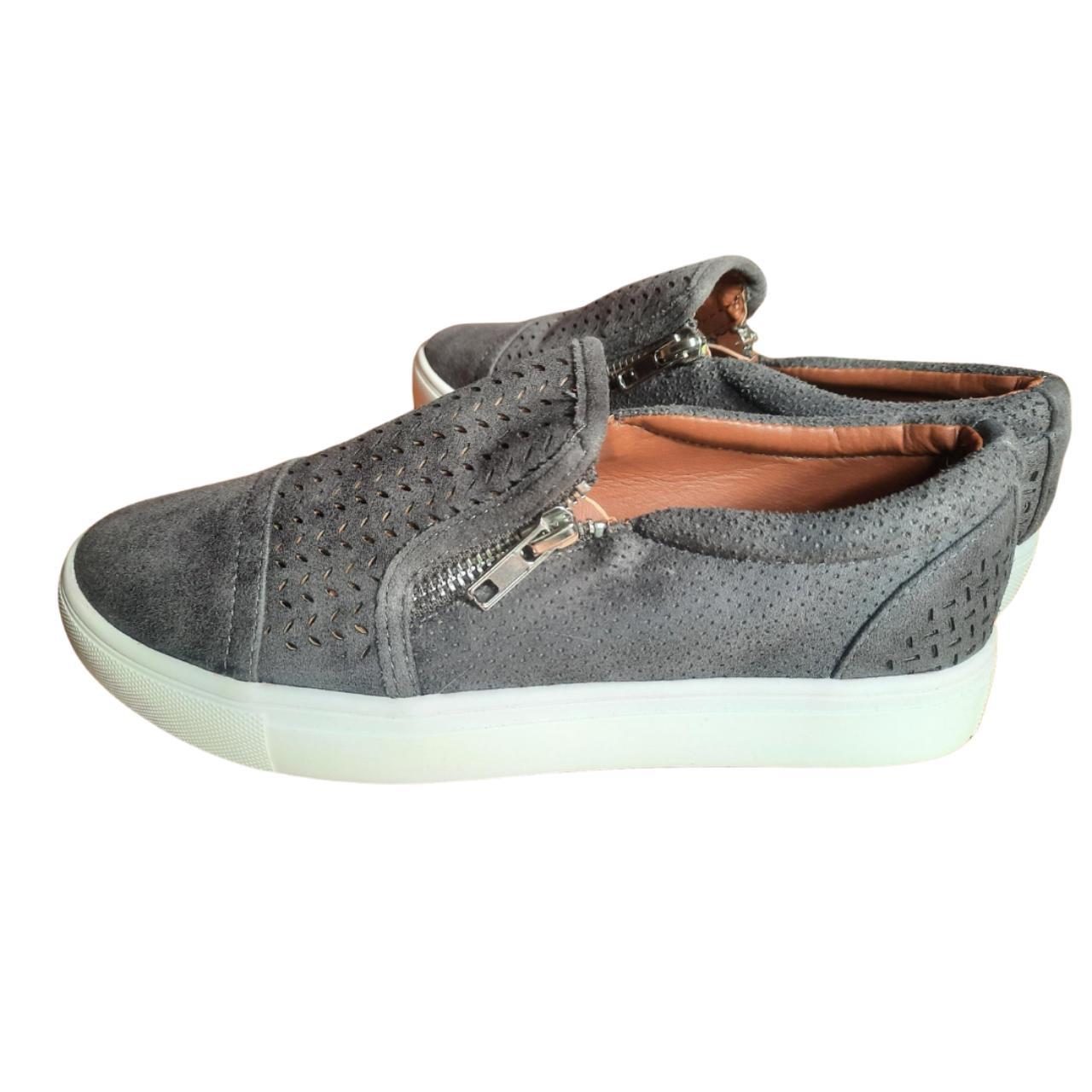 Report alexa best sale sneaker grey