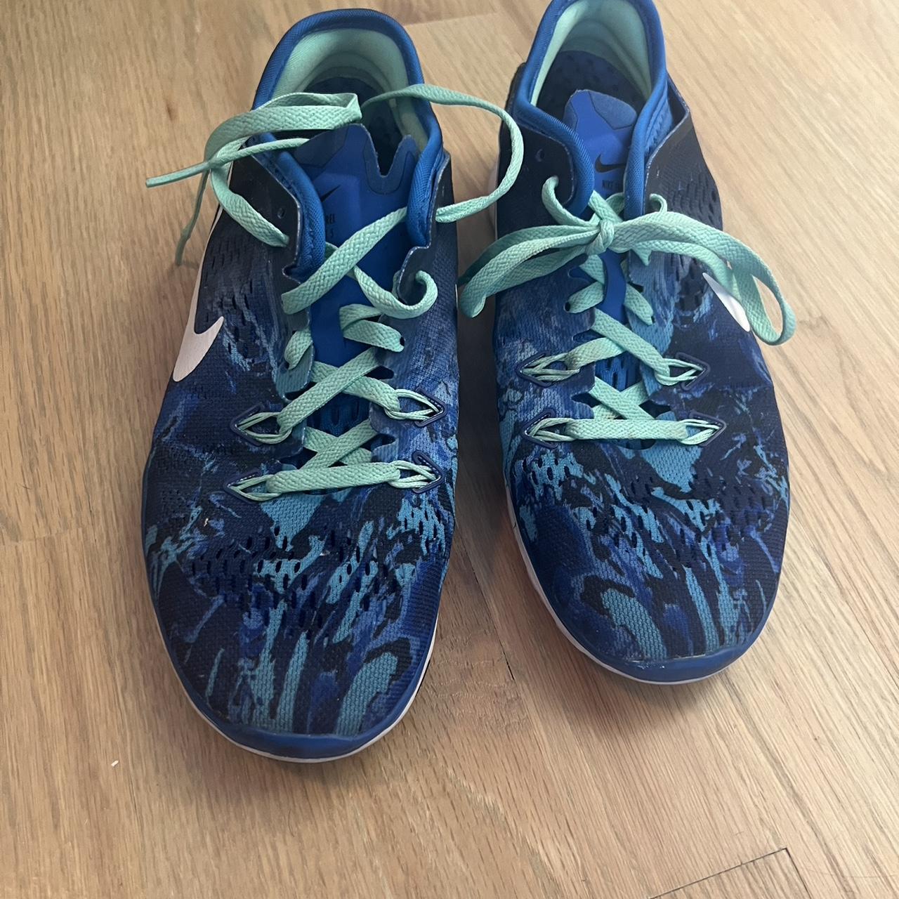 womens nike trainers navy