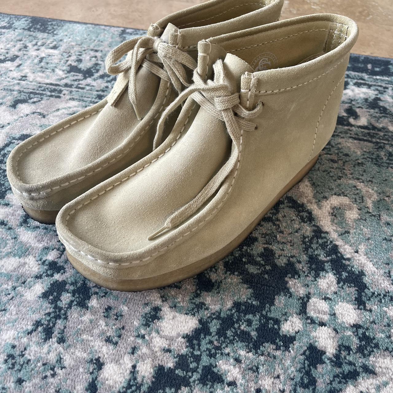 Clark Wallabee Boot Maple Suede sz 9.5 - Depop