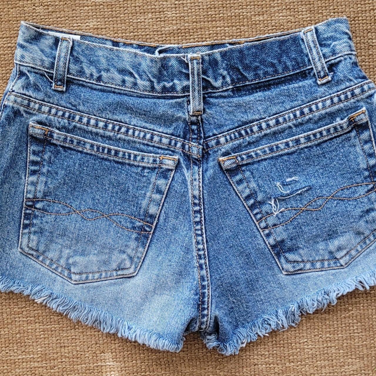 vintage 90s LEI shorts Brand: LEI Size: 3... - Depop