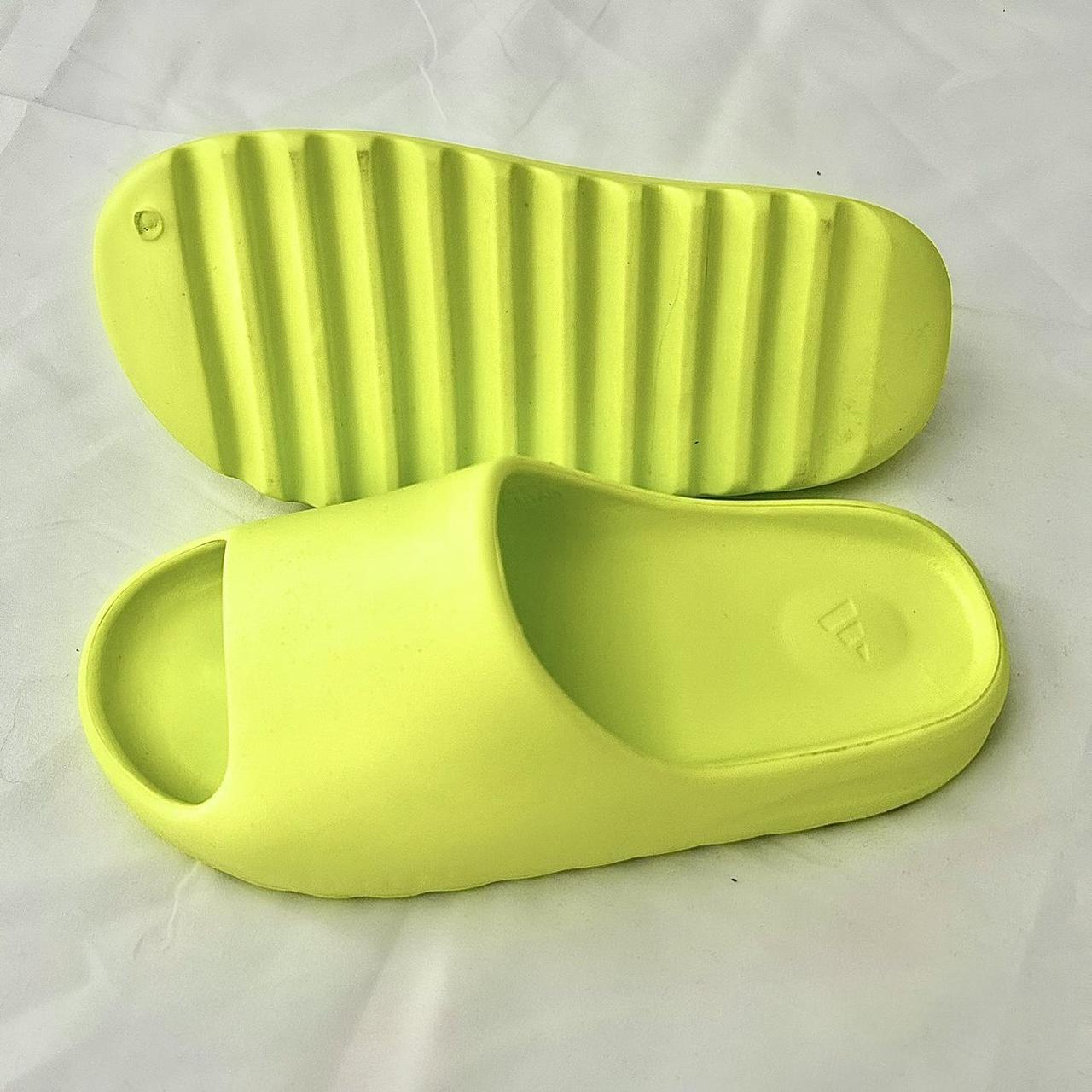 Yeezy Women's Green and Yellow Slides (2)