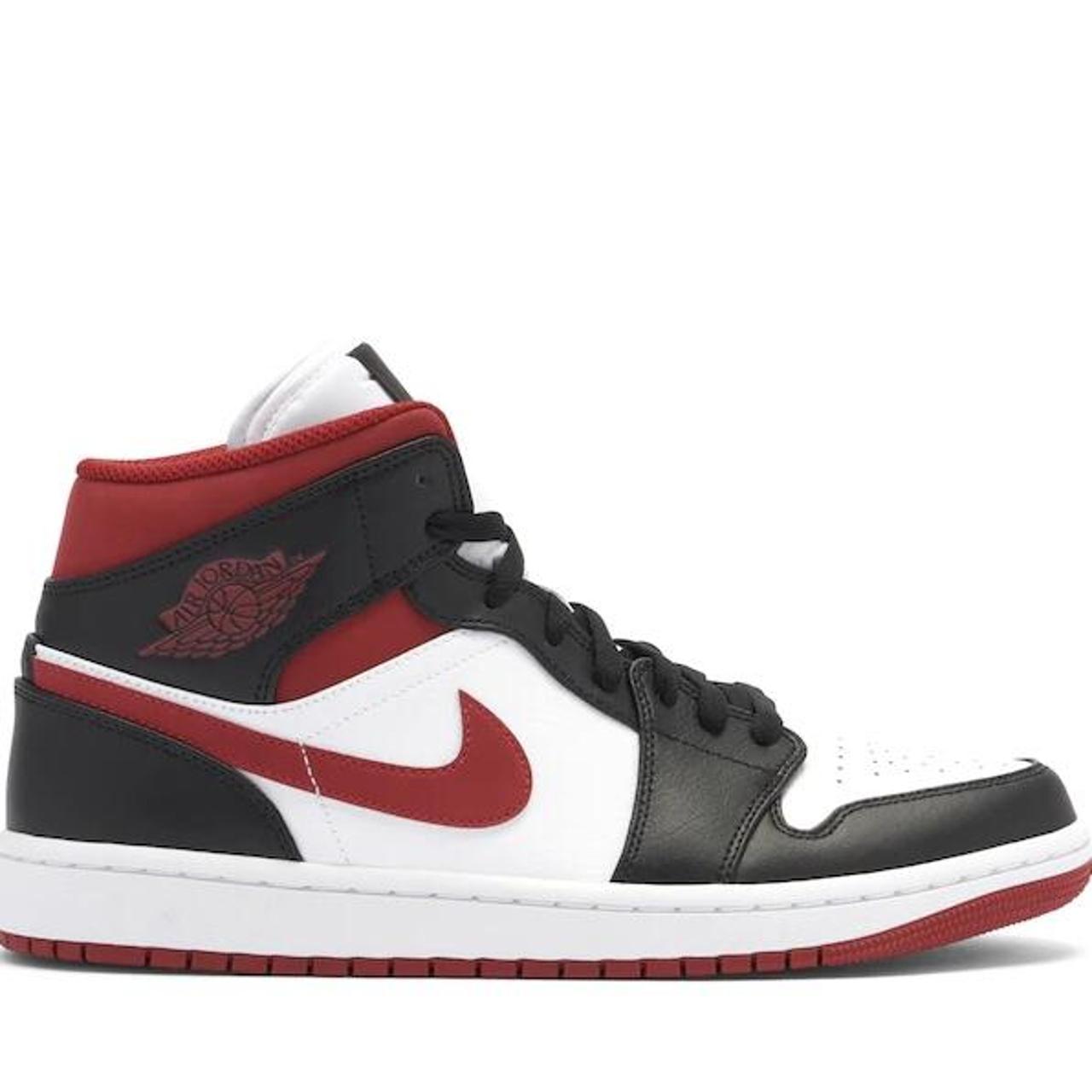 Jordan Men's Red and White Trainers | Depop