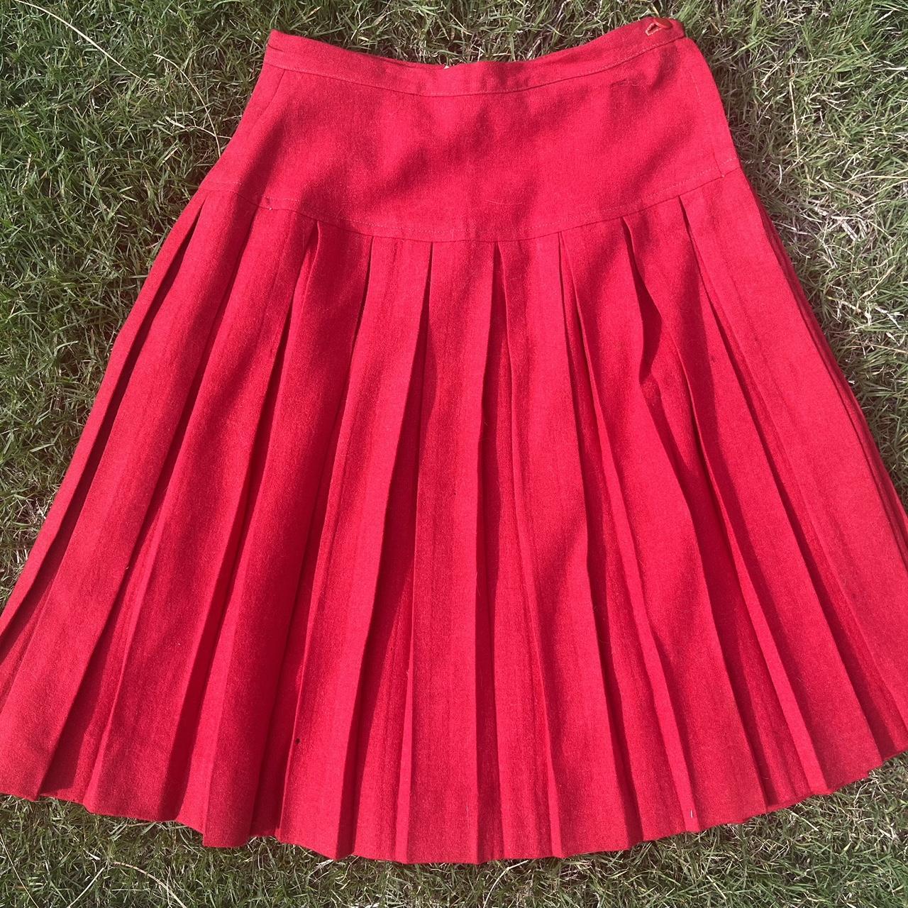 Pleated red wool skirt best sale