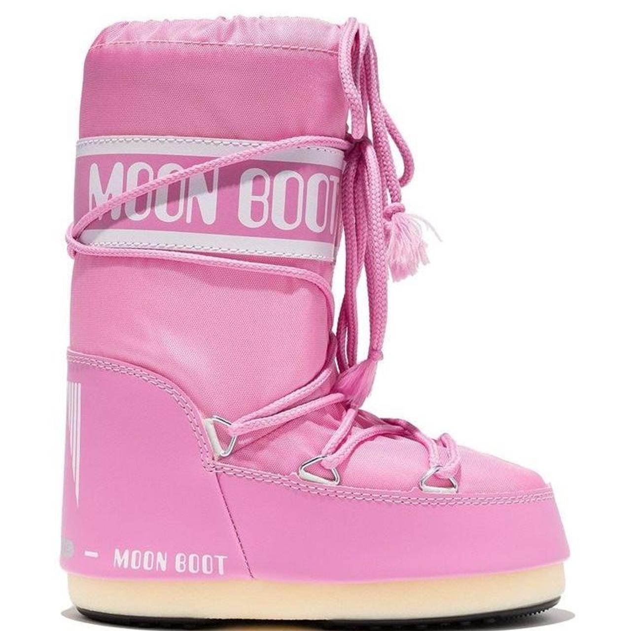 Moon Boot Women's Pink Footwear | Depop