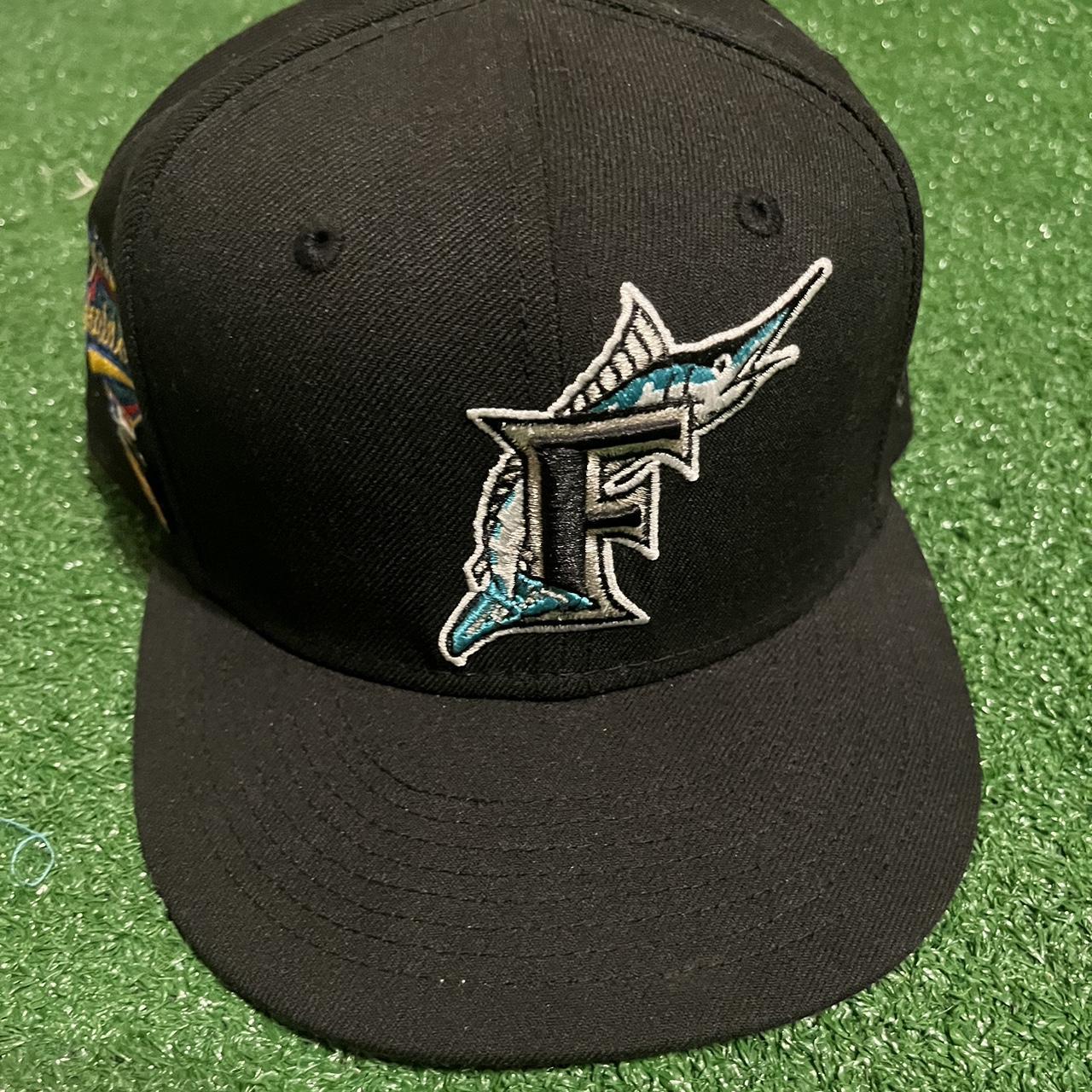 Marlins Hat Barley Worn ! #fitted #newera - Depop