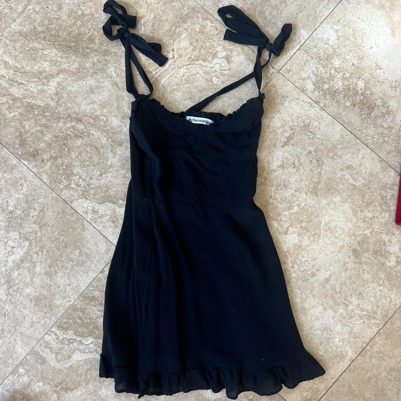 Reformation size xsmall black dress - Depop