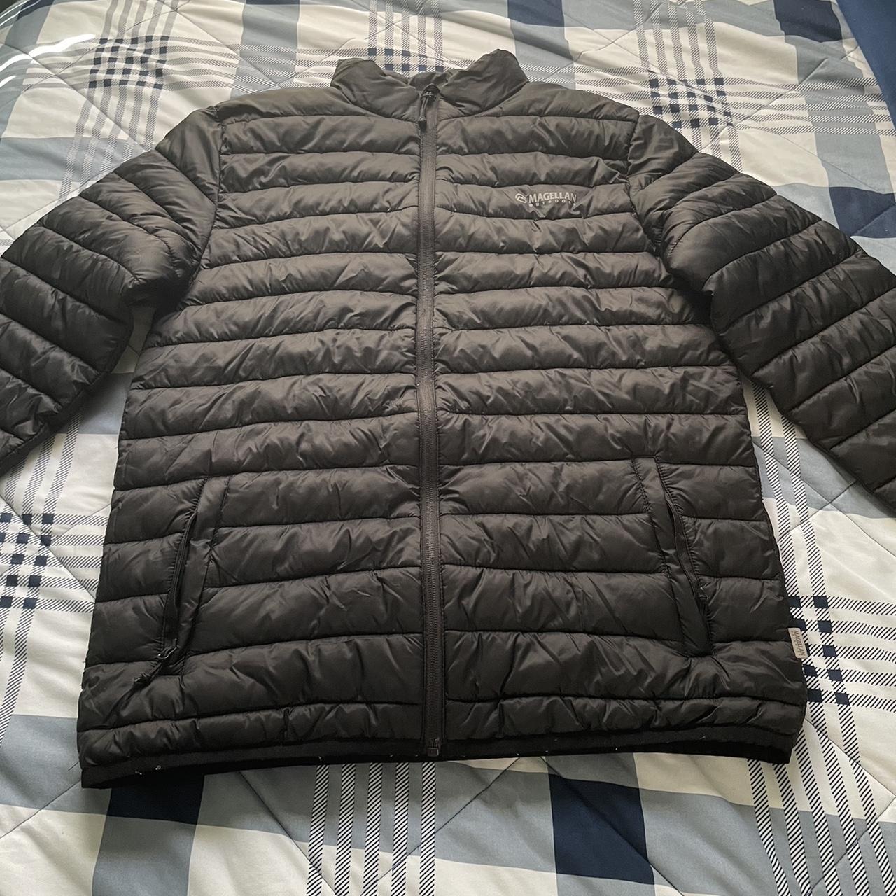 Magellan outdoors puffer jacket Size Small but fits... - Depop