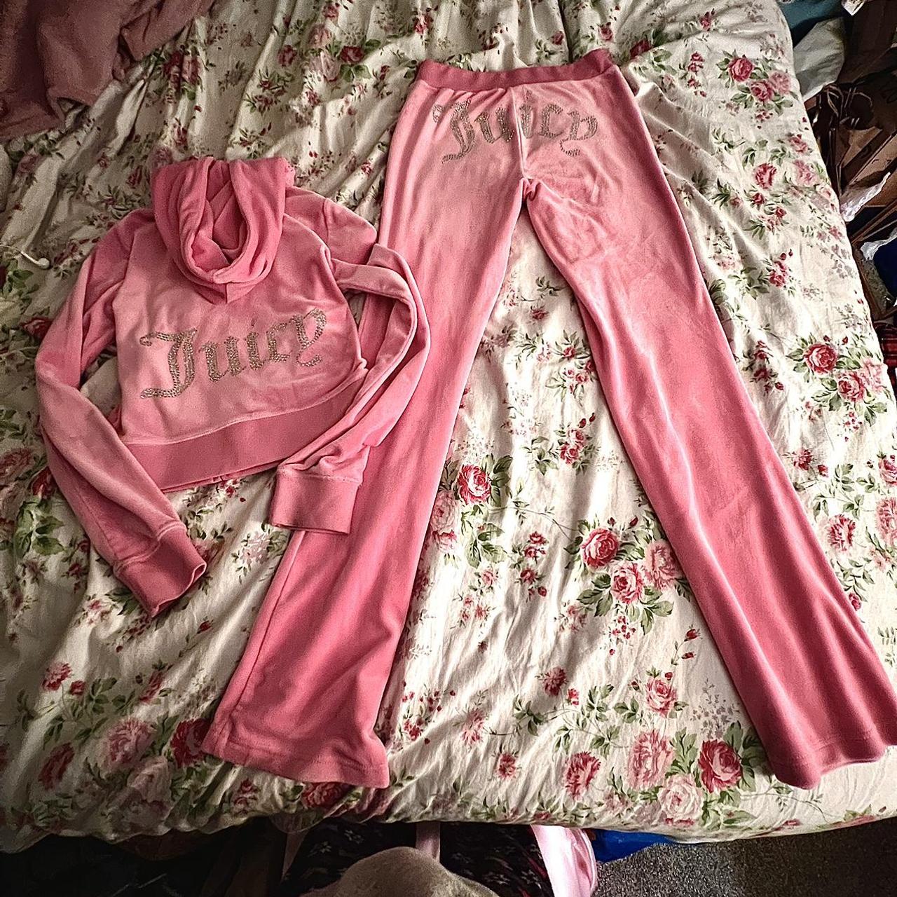 🌸 PINK JUICY COUTURE JOGGERS 🌸 💗 super cute and - Depop