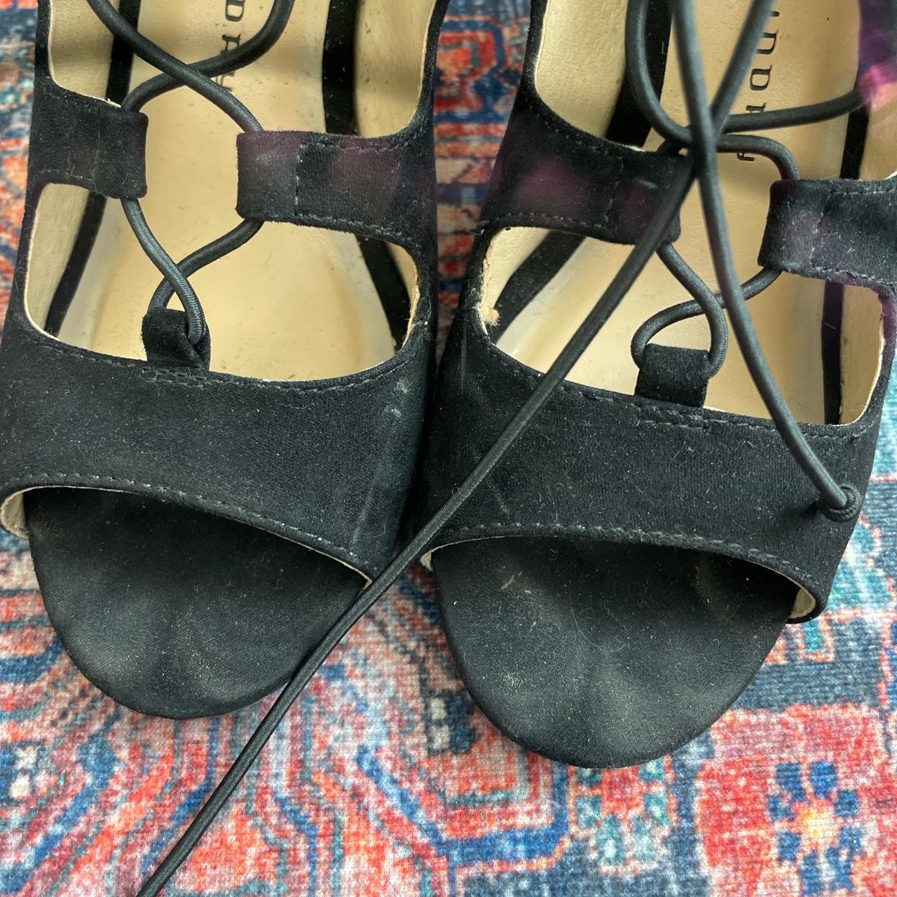 Chinese Laundry Women's Black Courts | Depop