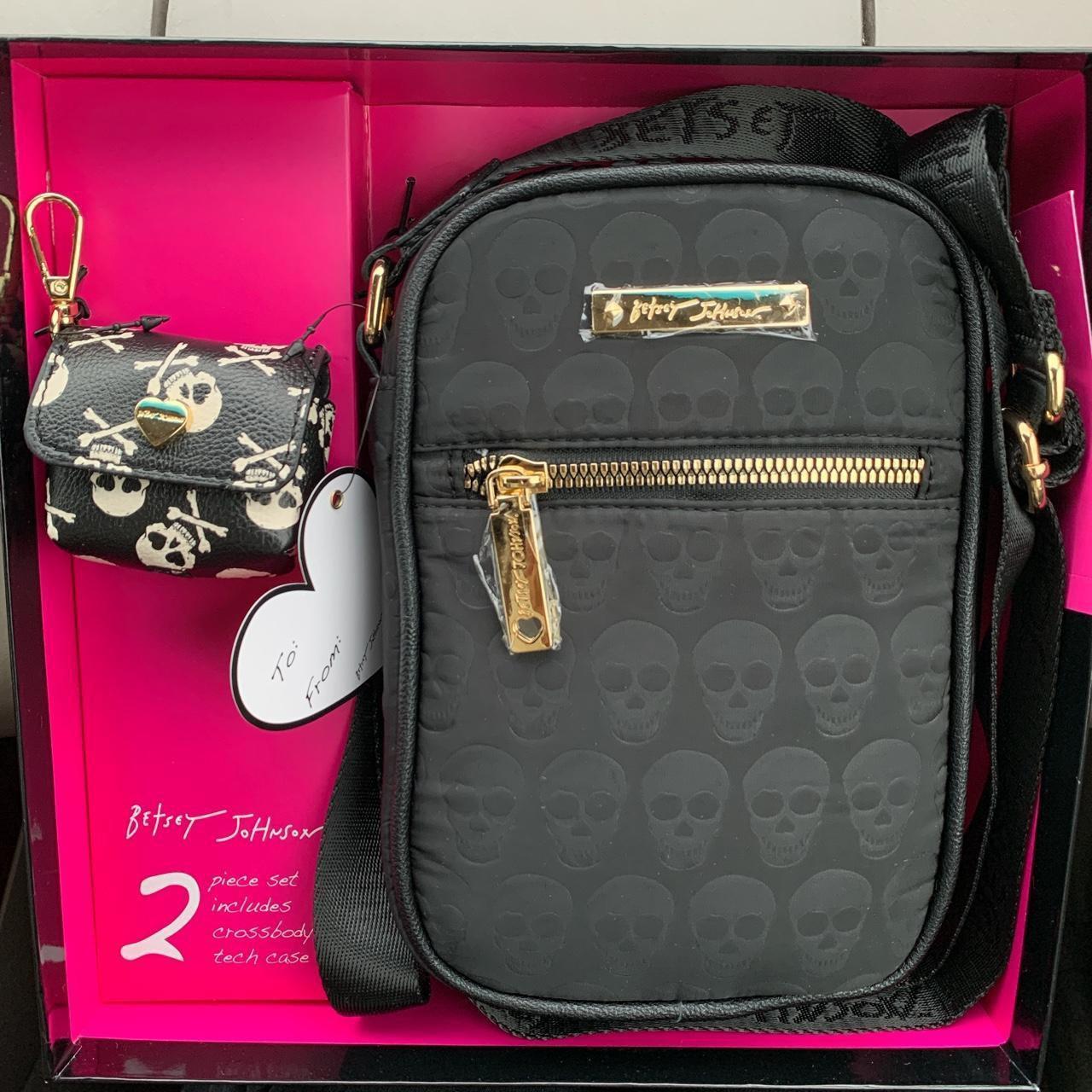 Betsey Johnson Black Skull Crossbody Bag / Purse & Tech Case Gift newest Box