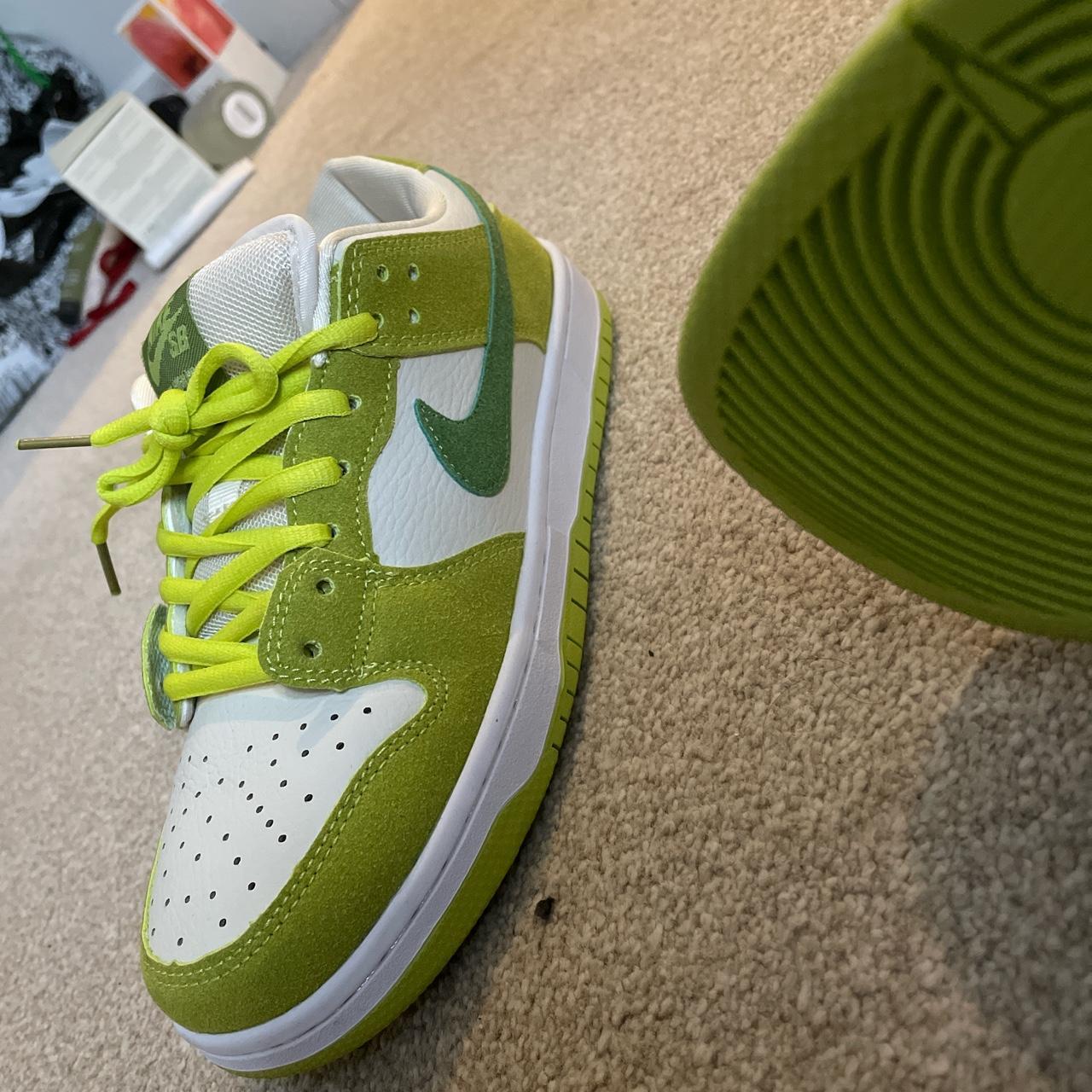 green apple sb nike dunks fruit pack uk5 never worn - Depop