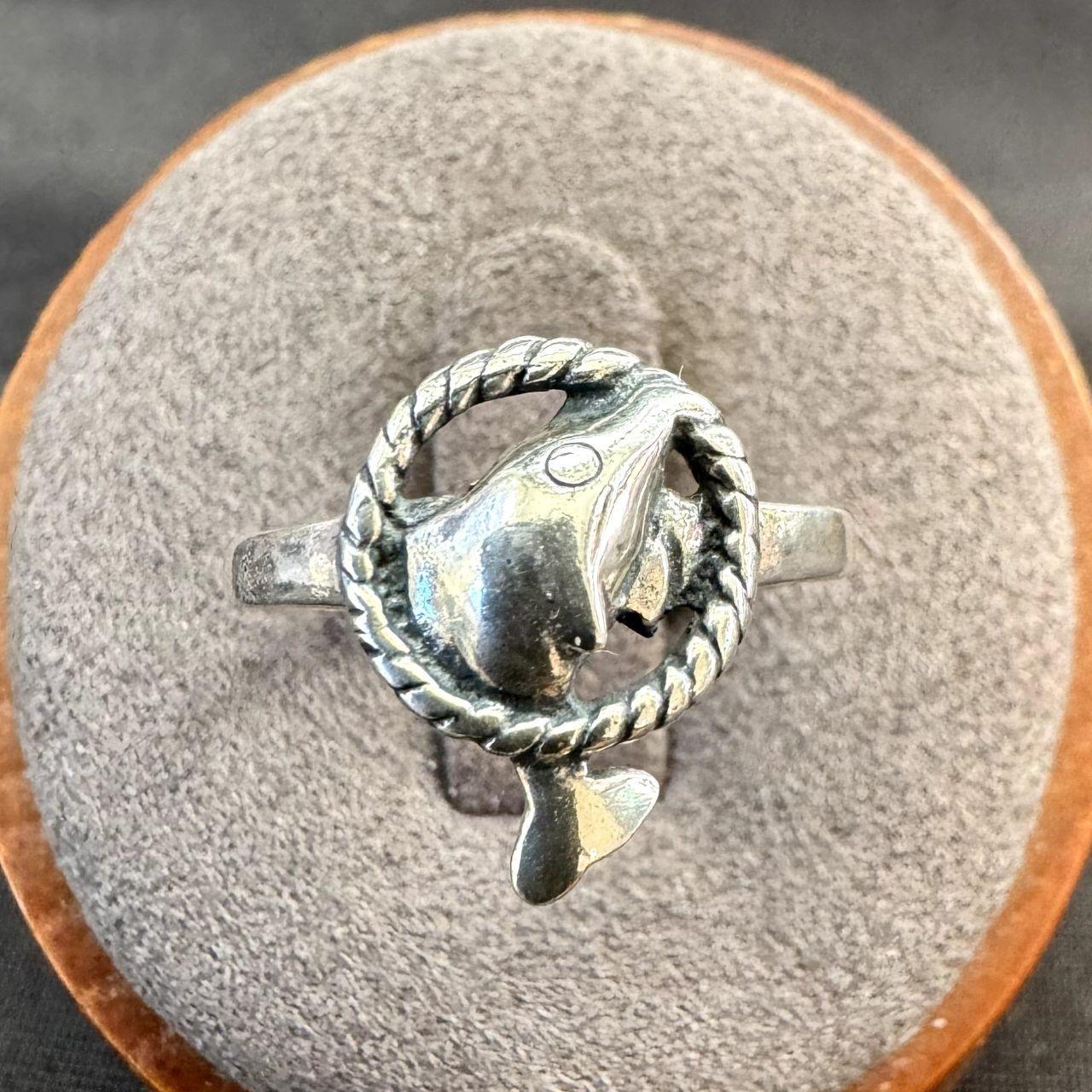 Vintage Women's Ring - Silver – Solid Sterling Si… - image 1