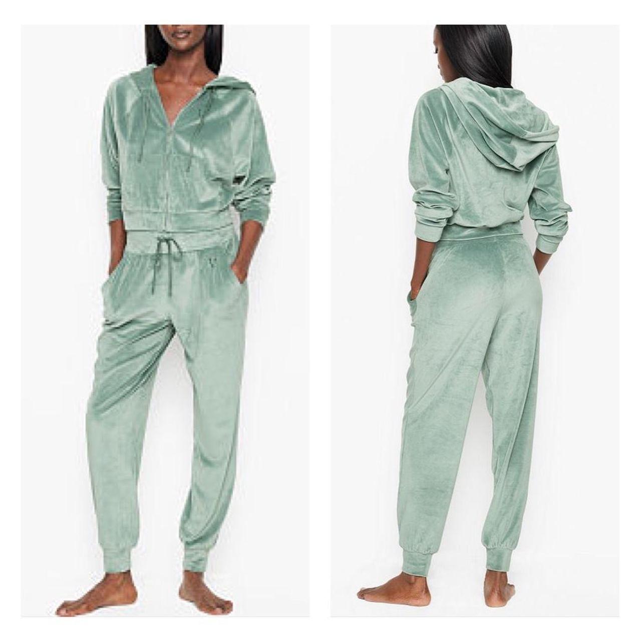 Feminine tracksuits hot sale