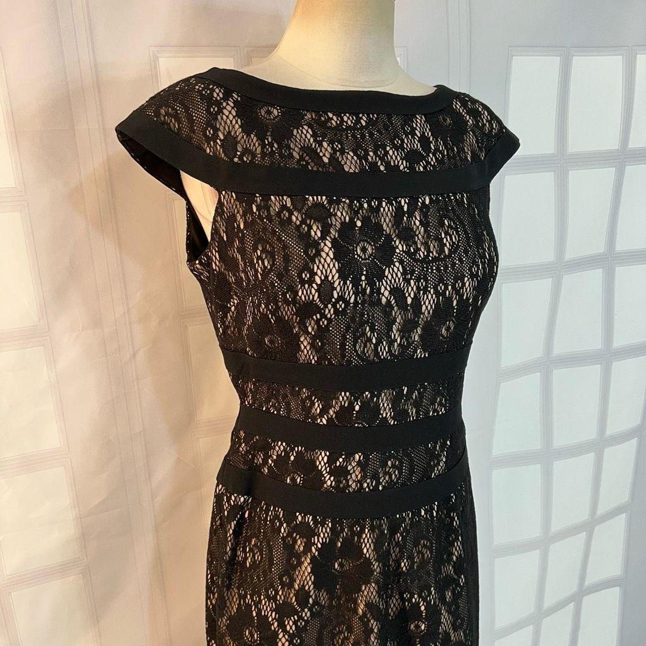 Adrianna Papell black lace nude lined cap sleeve Depop