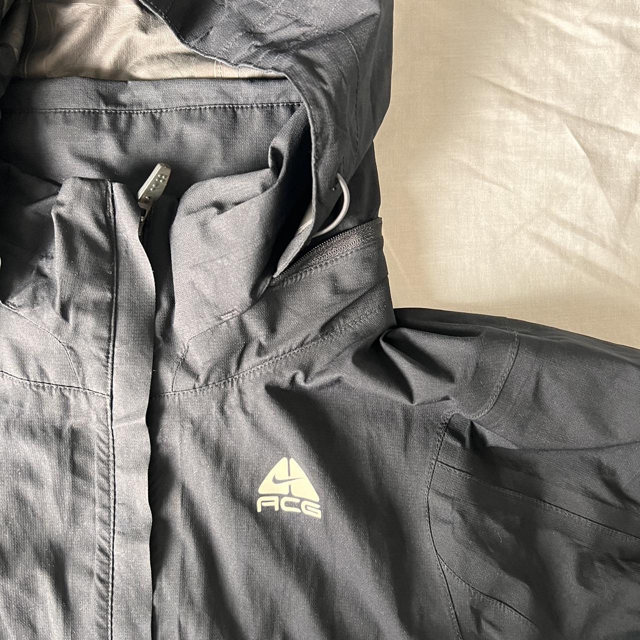 acg womens jacket