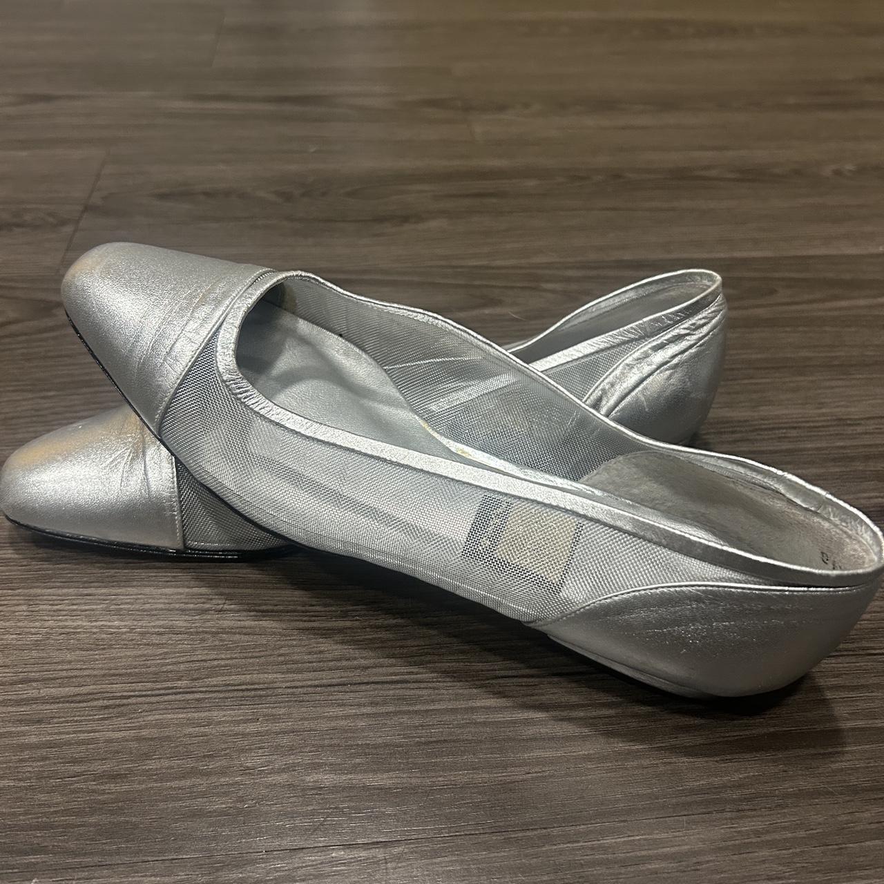 item listed by kw1744