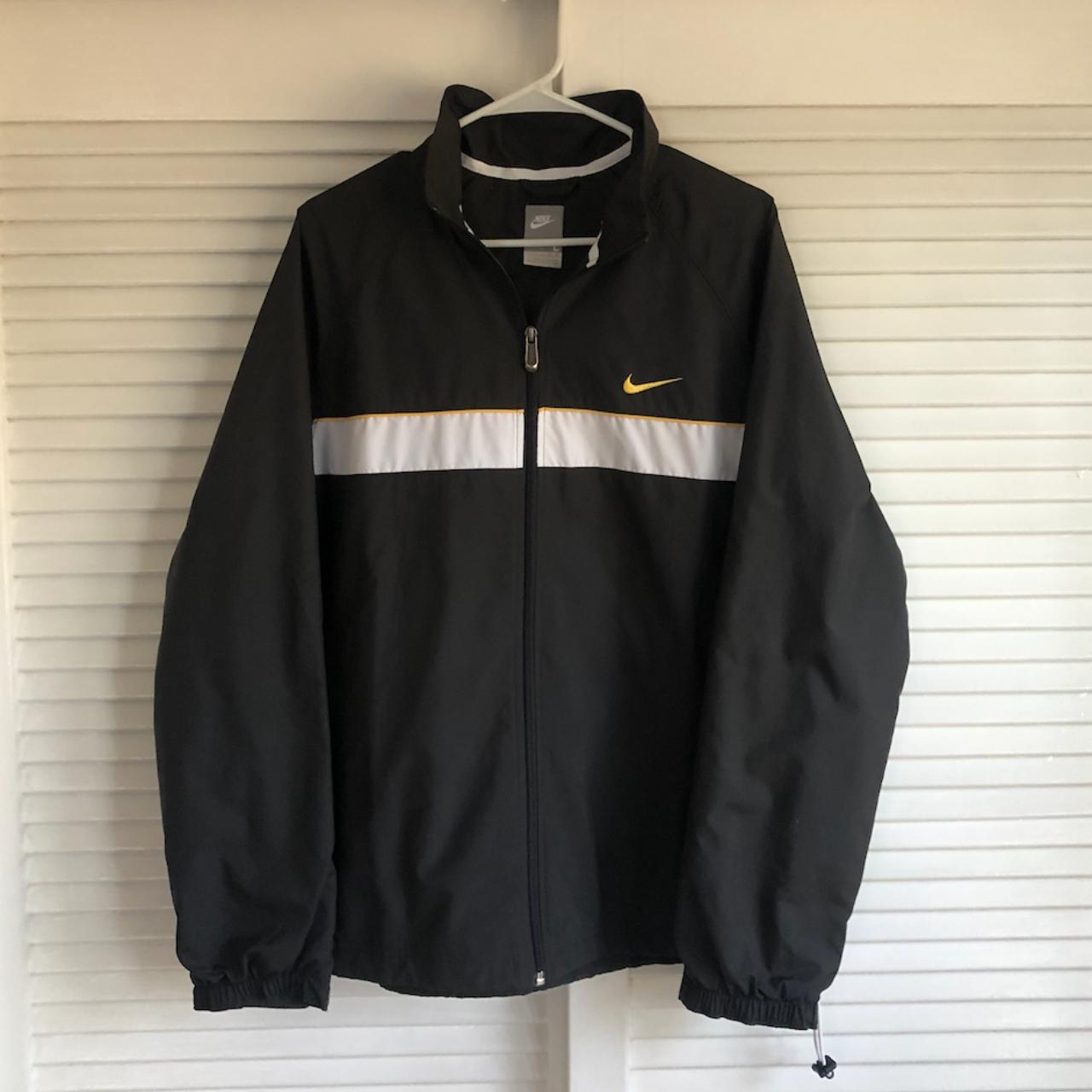 mens white nike windbreaker jacket