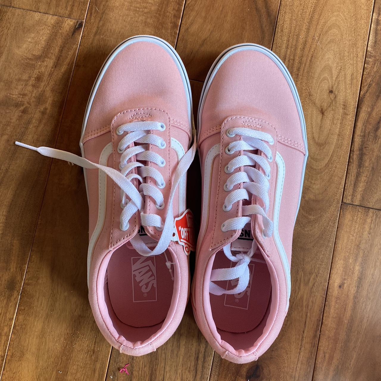 NWT pink old school lo top vans Never worn, still... - Depop