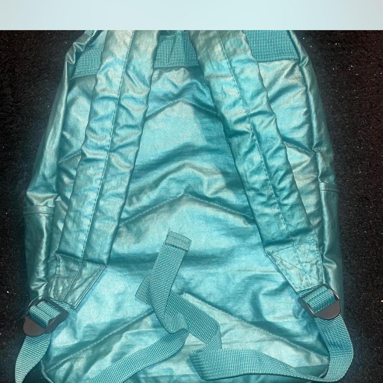 item listed by n4c4b3o