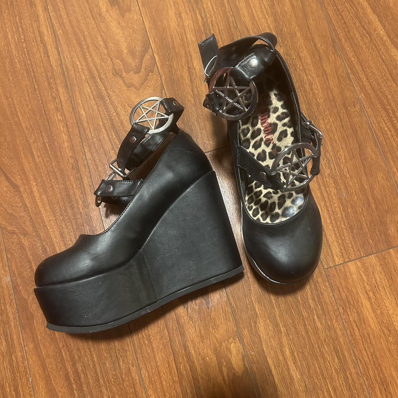 demonia wedges