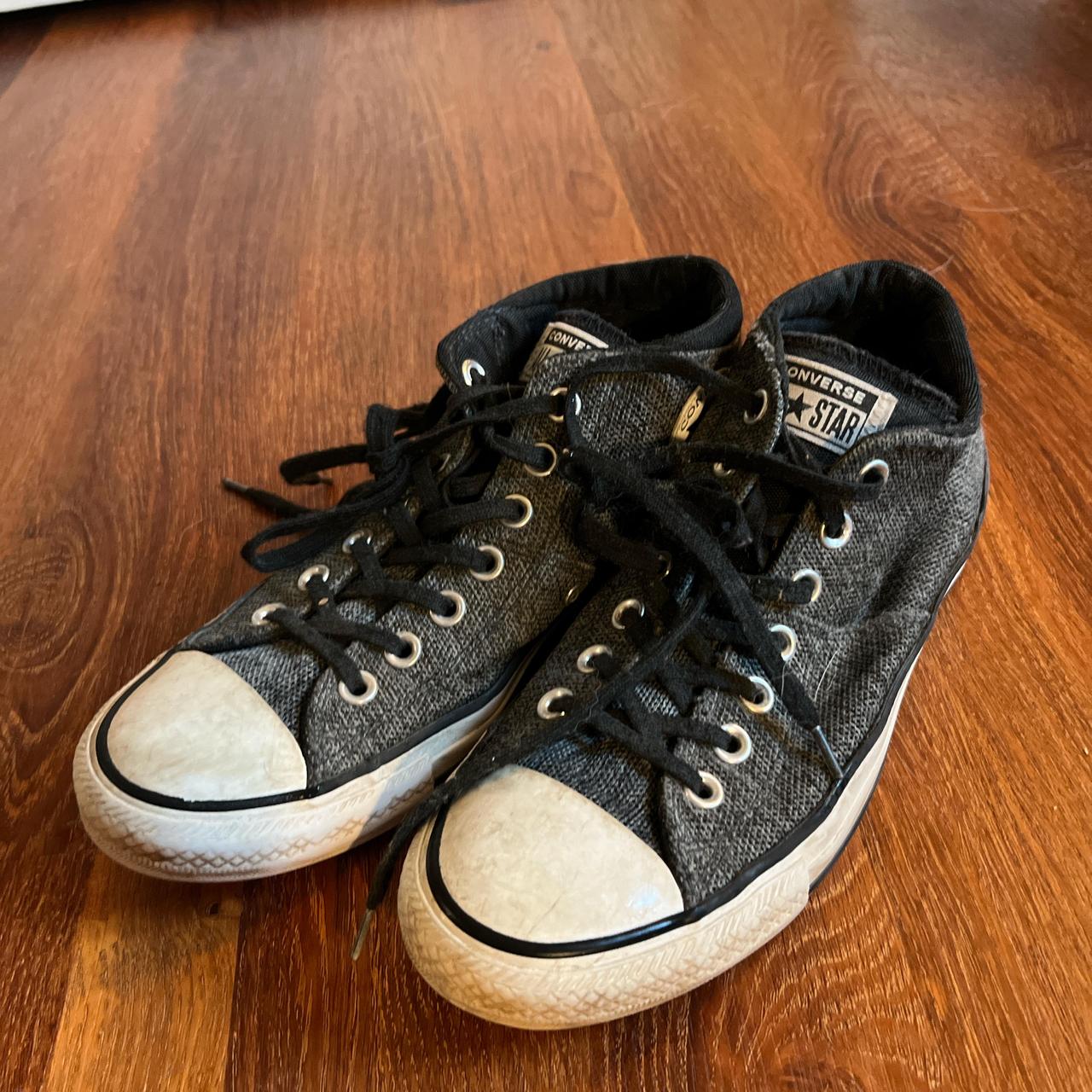 women s size 9 converse in good condition . Depop