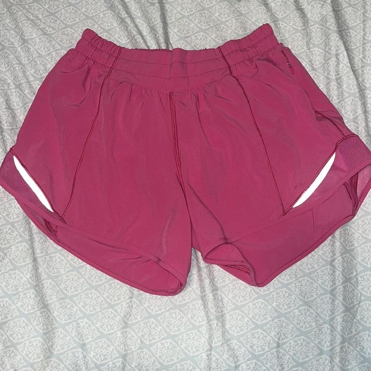 Lululemon Hotty Hot Shorts - Sonic Pink