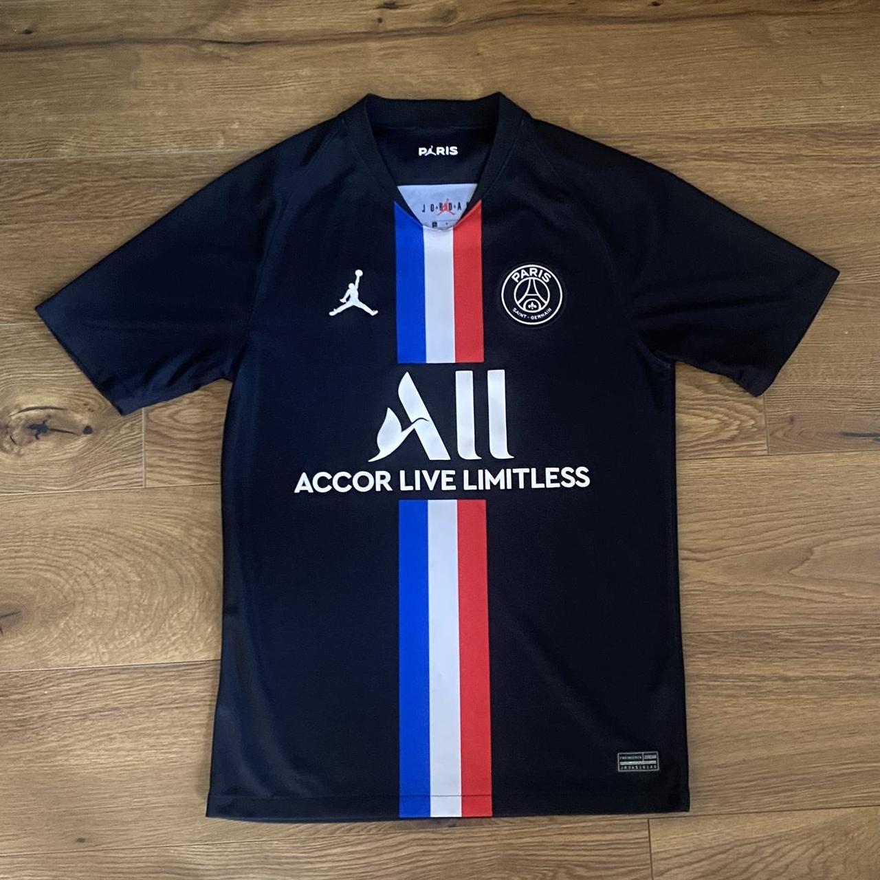 PSG fourth shirt 19/20 Size small Excellent... - Depop